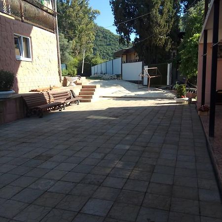 Guesthouse Rihanna New Athos Esterno foto